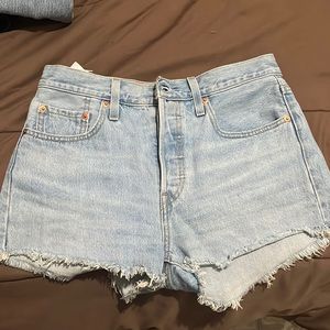 Levi Strauss size W27